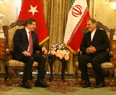 iran - Başbakan Davutoğlu İran'da resmi törenle karşılandı