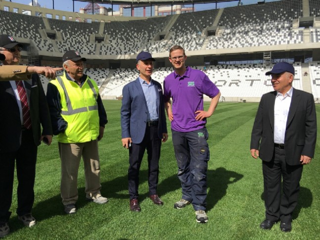 Muharrem Usta Beşiktaşın Yeni Stadını Gezdi