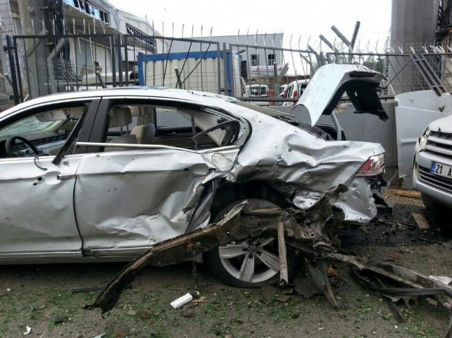 Polis Servisine Bombalı Saldırı