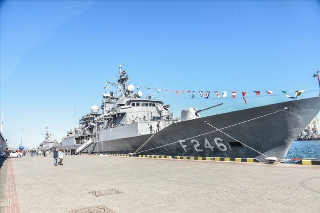 Türk Savaş Gemileri Odessa'da