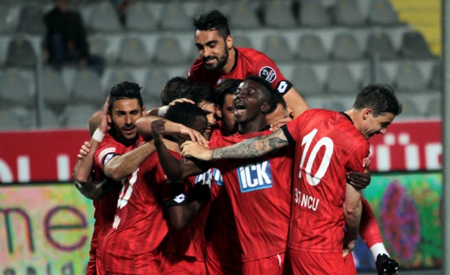 Gençlerbirliği - Trabzonspor Maçından Kareler