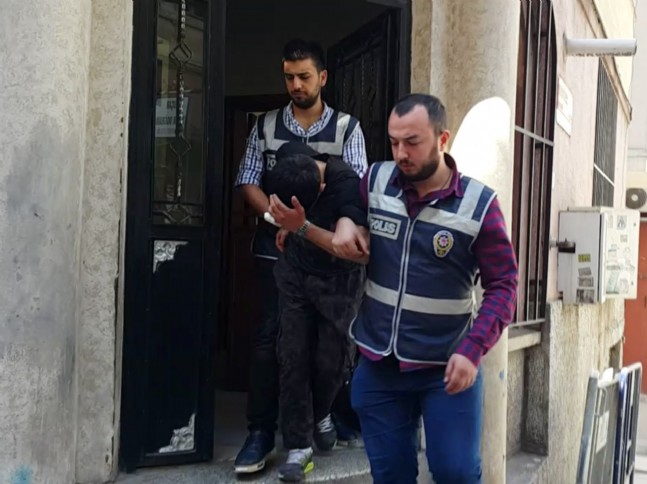 Kopan Parmağını Olay Yerinde Bırakan Hırsız Yakalandı