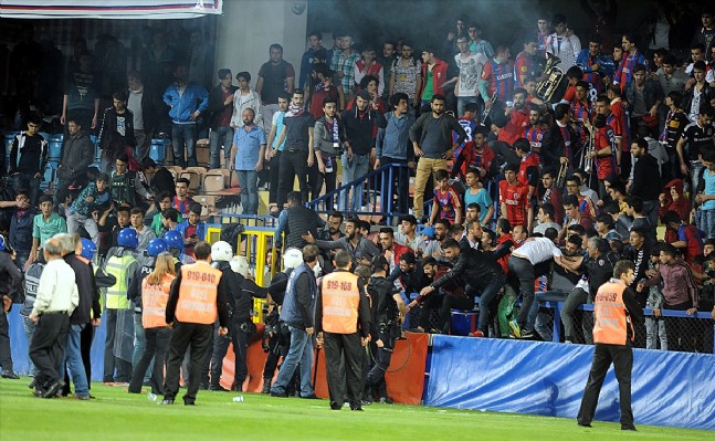 Karabük'te Maç Sonunda Olaylar Çıktı