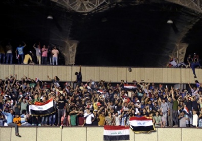 irak - Irak'ta Parlamento Binası Basıldı