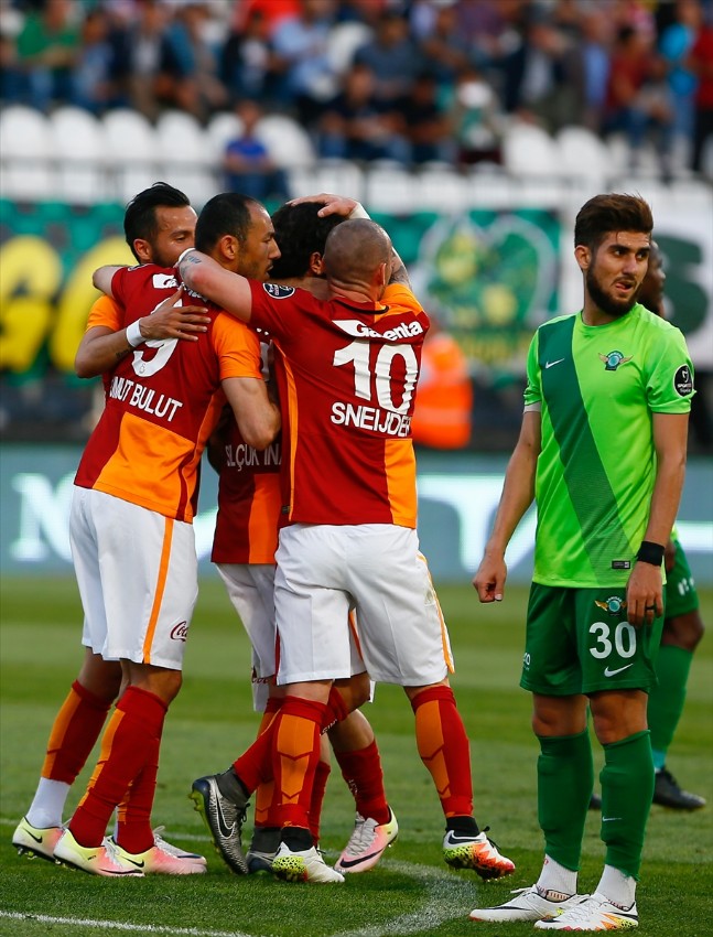 Akhisar Belediyespor - Galatasaray Maçından Kareler