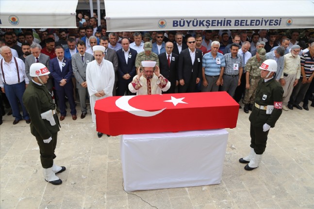 Dağlıca şehidi Van'dan uğurlandı