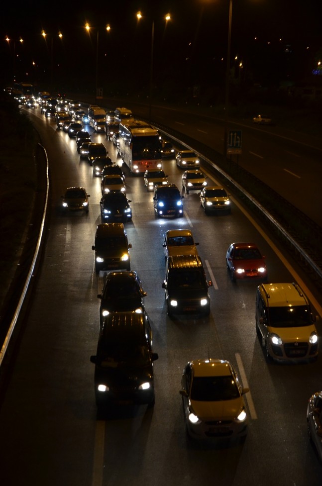 TEM Otoyolu'nda Bayram Trafiği