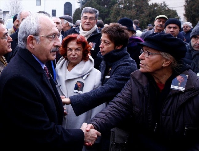 Kılıçdaroğlu Tabutu Omuzladı
