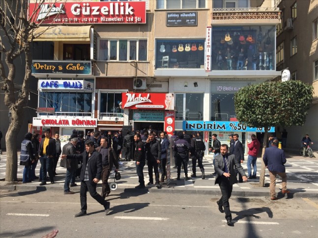 Şanlıurfa'da izinsiz yürüyüş: 21 gözaltı
