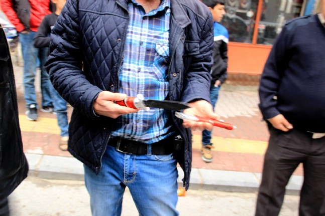 İki Grup Arasında Silahlı Kavga: 1 Ölü, 4 Yaralı