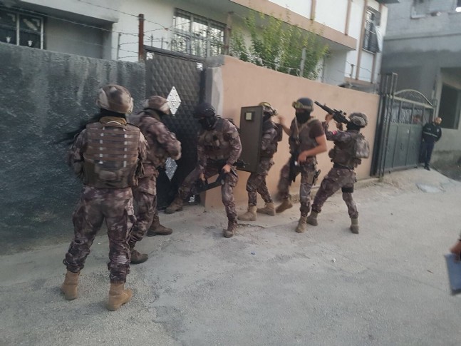 500 Polisle Şafak Vakti Uyuşturucu Operasyonu