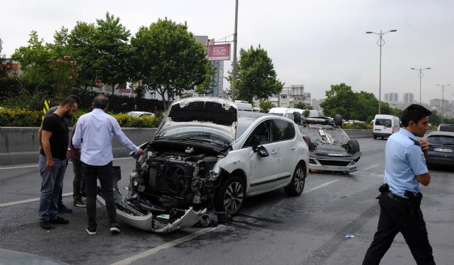 TEM Otoyolu'nda Zincirleme Kaza