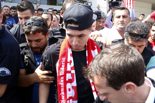 manchester - Antalyaspor'dan Nasri'ye coşkulu karşılama!