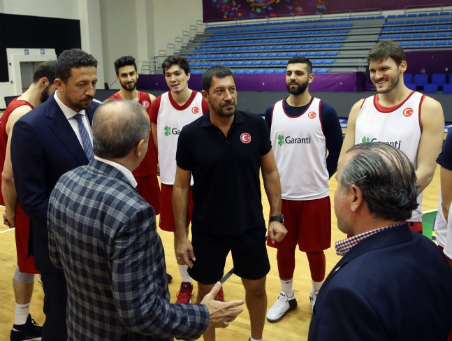 Erdoğan 12 Dev Adam'a Ziyaret