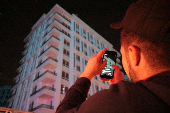 İntihar Girişimini Sosyal Medyada Canlı Yayınladılar