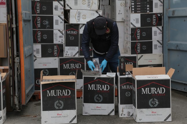İstanbul'da Kaçak Sigara Operasyonu