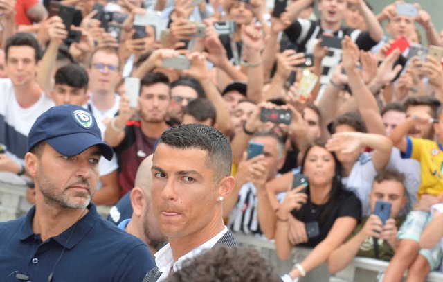 ronaldo - İtalyada Cristiano Ronaldo Çılgınlığı!