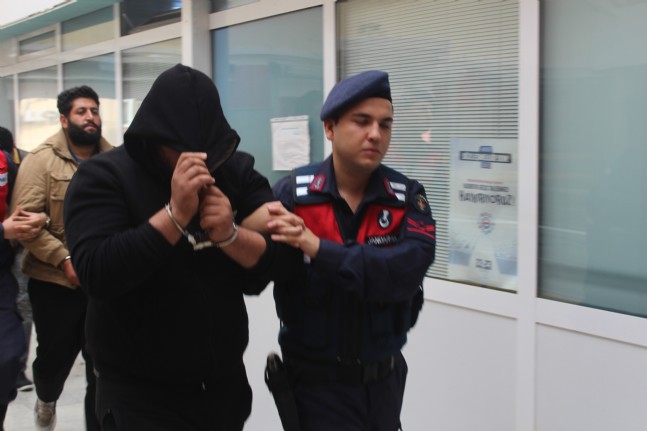 Kafa Kesen Teröristin 4 Öğrencisi Kocaelide Yakalandı