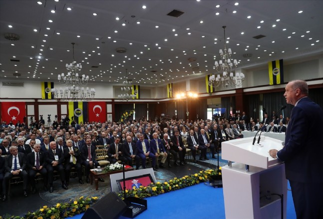 Cumhurbaşkanı Erdoğan, Fenerbahçe Yüksek Divan Kurulu Üyesi Oldu
