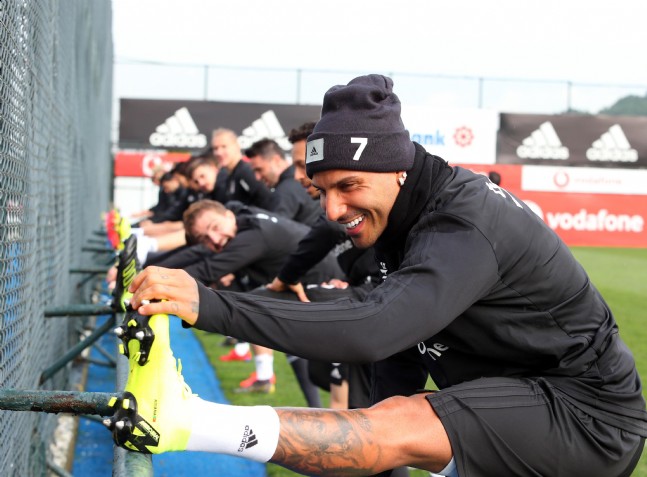 Kagawa Beşiktaş İle İlk Antrenmanına Çıktı