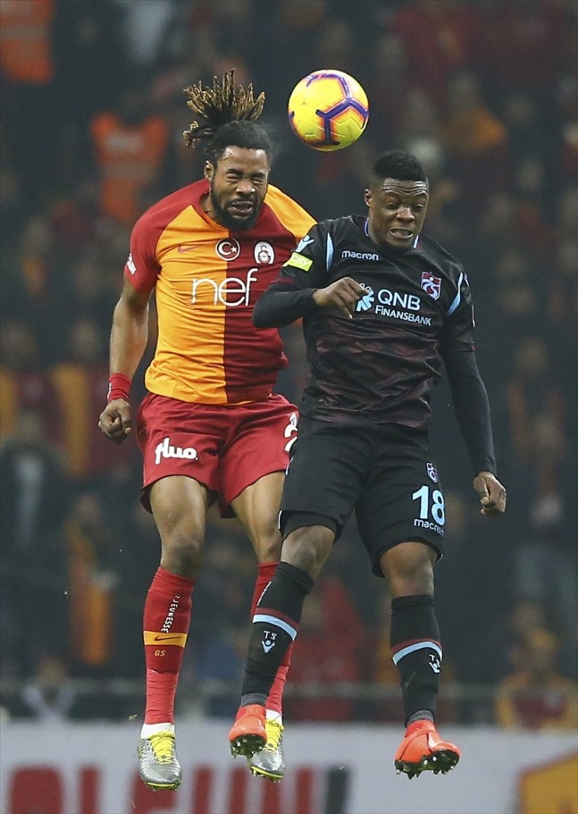 Galatsaray Trabzonspor Engelini Geçti