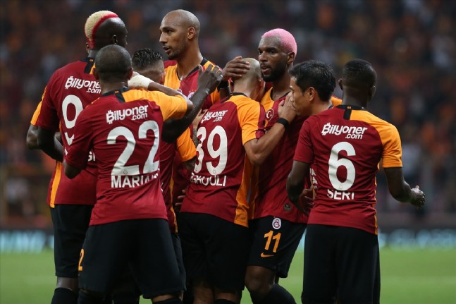 Galatasaray Uzatmalarda Yıkıldı