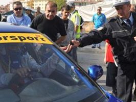 HALİL SEZAİ - Ralli açılımı