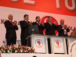 FARUK BAL - Başkan divan üyeliği yaptı