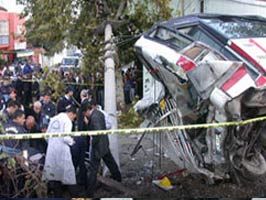 Hemzemin geçitte facia 2 kişi öldü