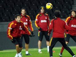 SERKAN KURTULUŞ - Galatasaray Manisaspor maçı için hazırlıklarını sürdürüyor