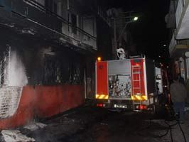 İSMAIL KAYA - Otomobildeki yangın eve sıçradı