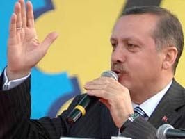 Başbakan memurları uyardı