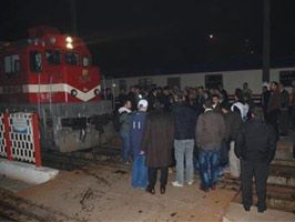 KAMU SEN - Adana'da olaylı protesto