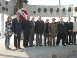 CEVAT DURAK - İzmir'de kutlama