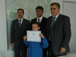 Kahraman öğrenci ödüllendirildi