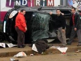 EBRU CANDAŞ - Aşırı hız 4 can aldı