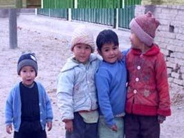 Doğu Türkistanlılar Pakistan'da bayramlaştı