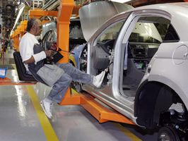 General Motors 10 bin işçiyi atıyor