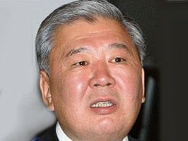 KURMANBEK BAKIYEV - Başbakana kızıp istifa etti