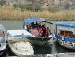 Çandırlı öğrencilerin çilesi