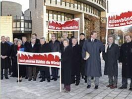 DUISBURG - Almanya'da belediye reisleri yürüdü!