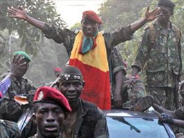 LIBERYA - Gine'de iç savaş sesleri