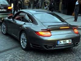 İSTINYE PARK - Filmin adını plakasına taşıdı