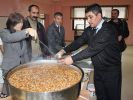 Tunceli Belediyesi aşure dağıttı