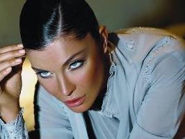 DENİZ AKKAYA - Doğmamış bebeğe rekor teklif