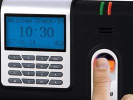 Japonya'ya girmek için parmak izini değiştirdi