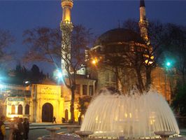 AHMET EMRE BILGILI - İstanbul'daki türbeler ziyarete açılıyor