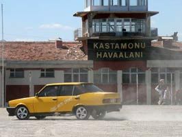 Kastamonu Havaalanı bu kez oto yarışlarına ev sahipliği yaptı