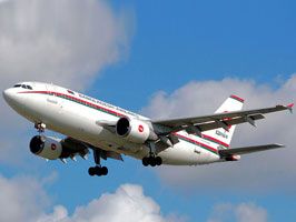 Tuvalet tıkandı uçak kalkamadı