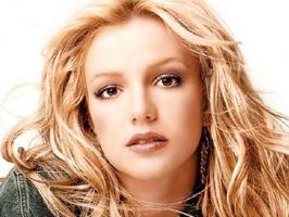 Britney Spears erkek avında!